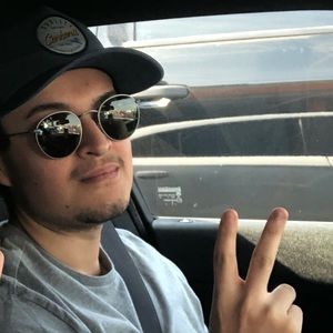 Meet your Posher, Gregory